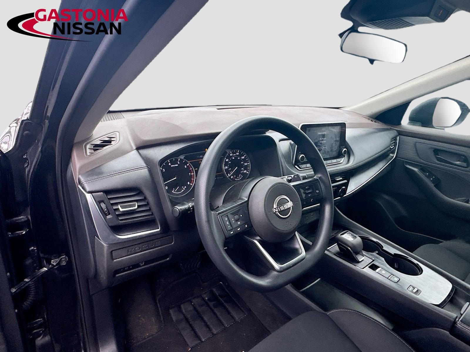 Used 2023 Nissan Rogue S image 14