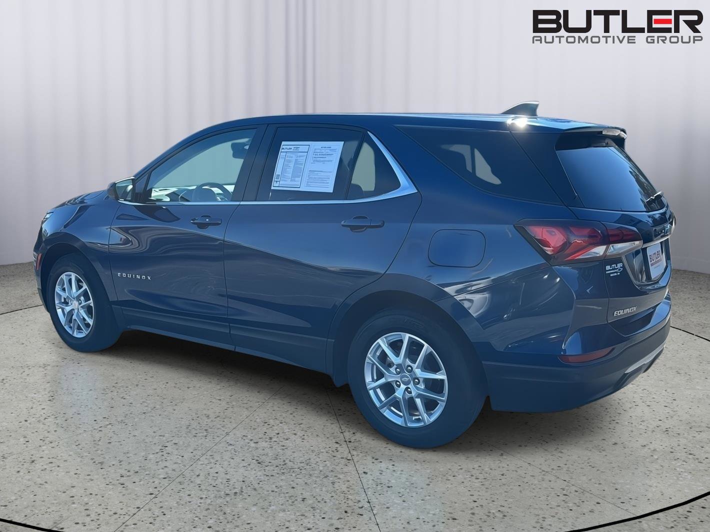 Used 2022 Chevrolet Equinox LT w/ LPO, Floor Liner Package image 3