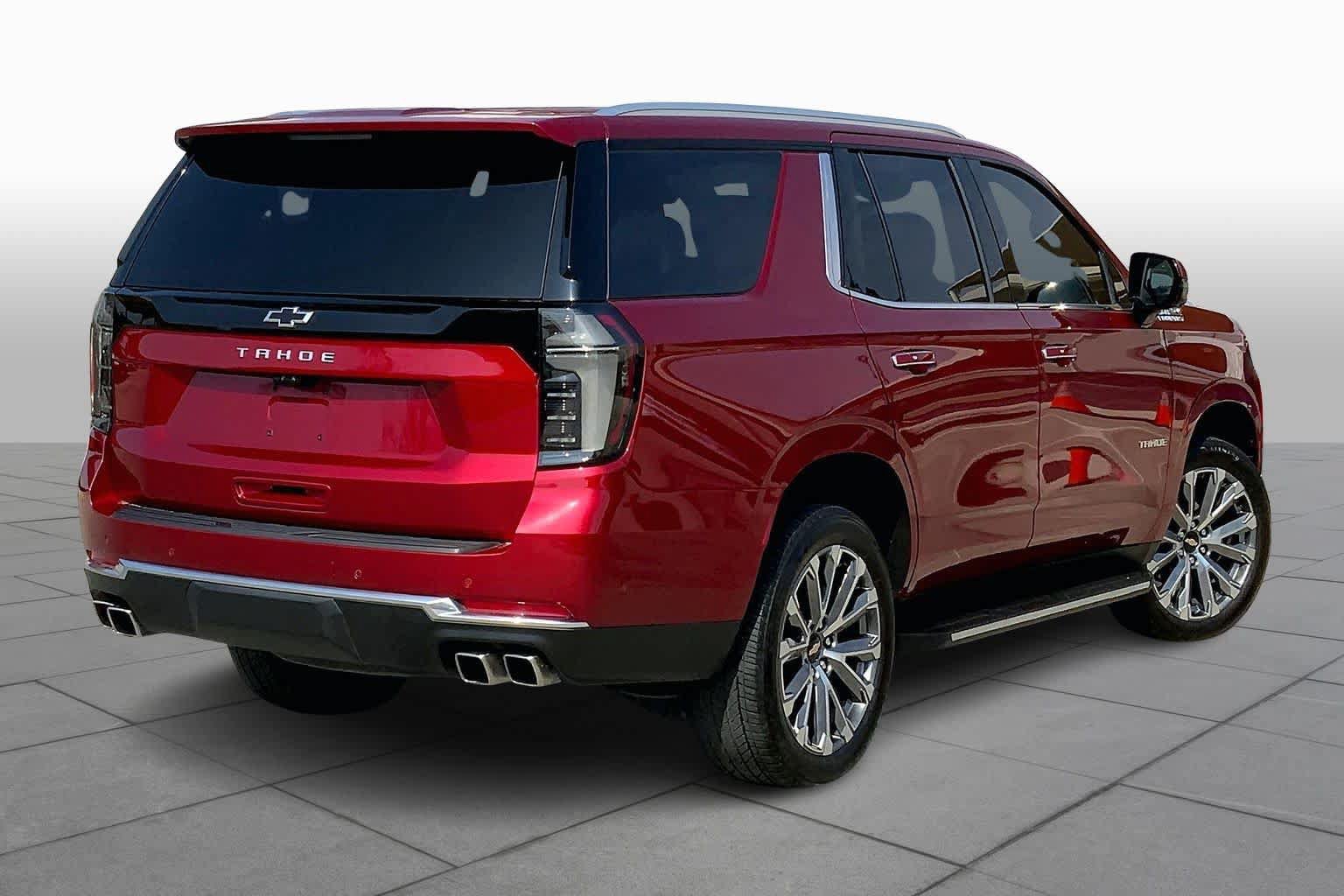 Used 2025 Chevrolet Tahoe High Country AWD/4WD image 31
