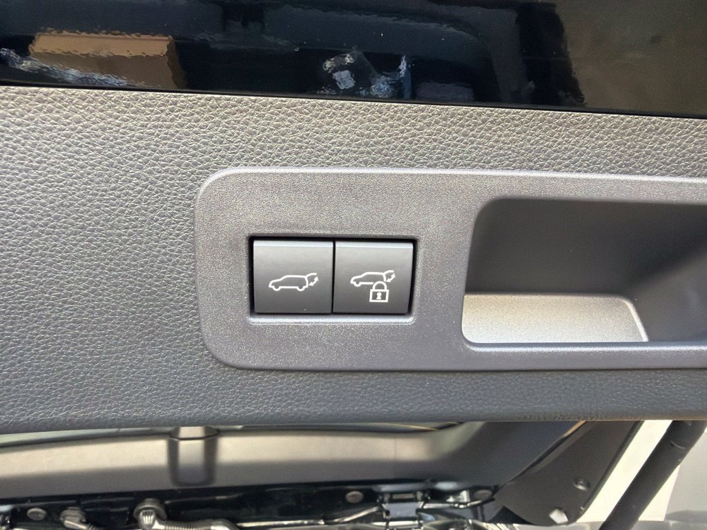 New 2026 Lexus LX 600 4WD w/ Appearance Package image 28