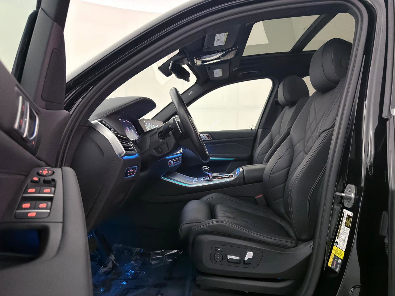 Used 2023 BMW X5 xDrive45e w/ Climate Comfort Package image 18