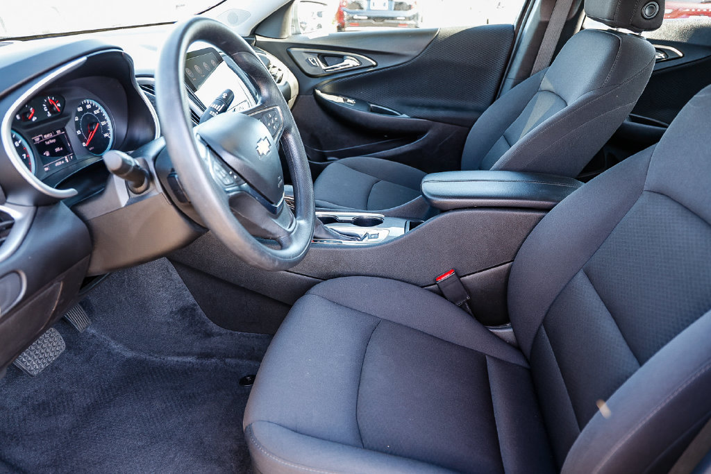 Used 2025 Chevrolet Malibu LT FWD image 35