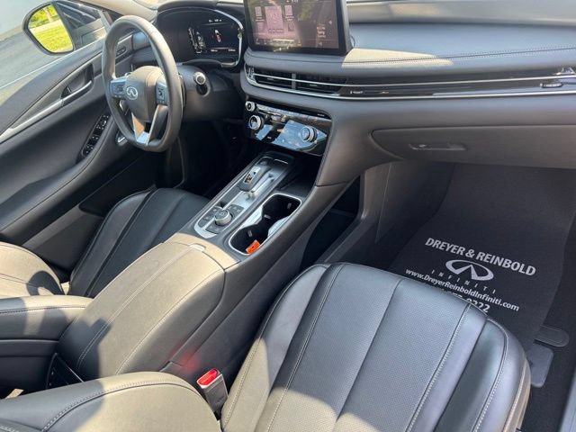 Used 2025 INFINITI QX60 Luxe w/ Lighting Package (N94) AWD/4WD image 30