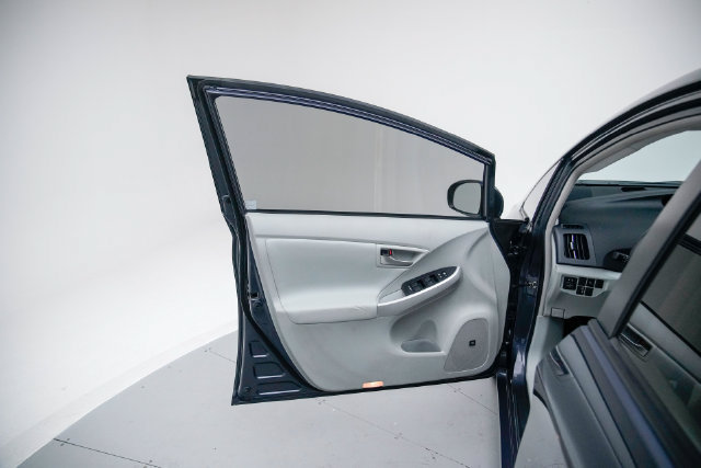 Used 2013 Toyota Prius Four w/ Deluxe Solar Roof Pkg FWD image 25