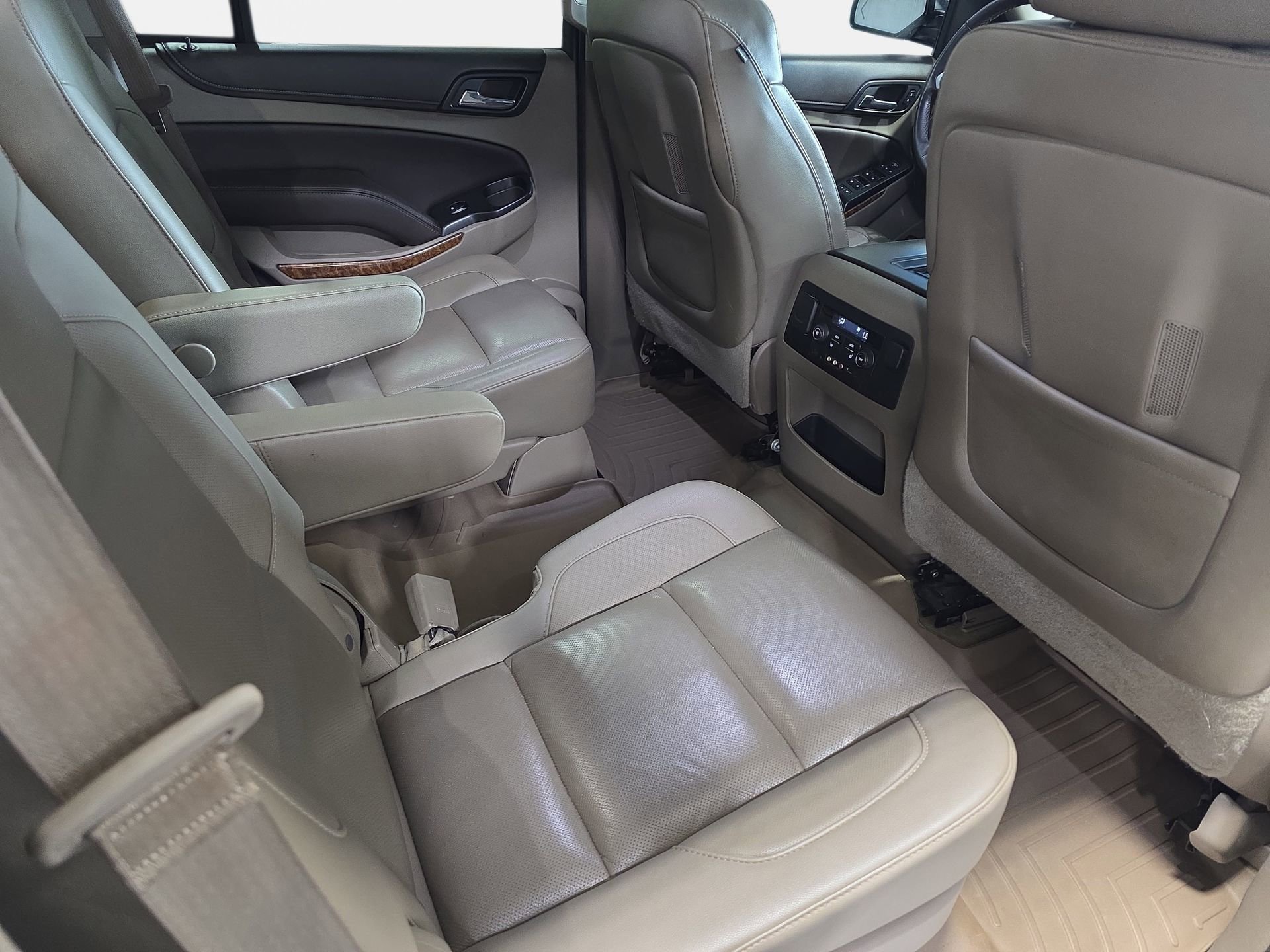 Used 2016 Chevrolet Tahoe LTZ AWD/4WD image 11