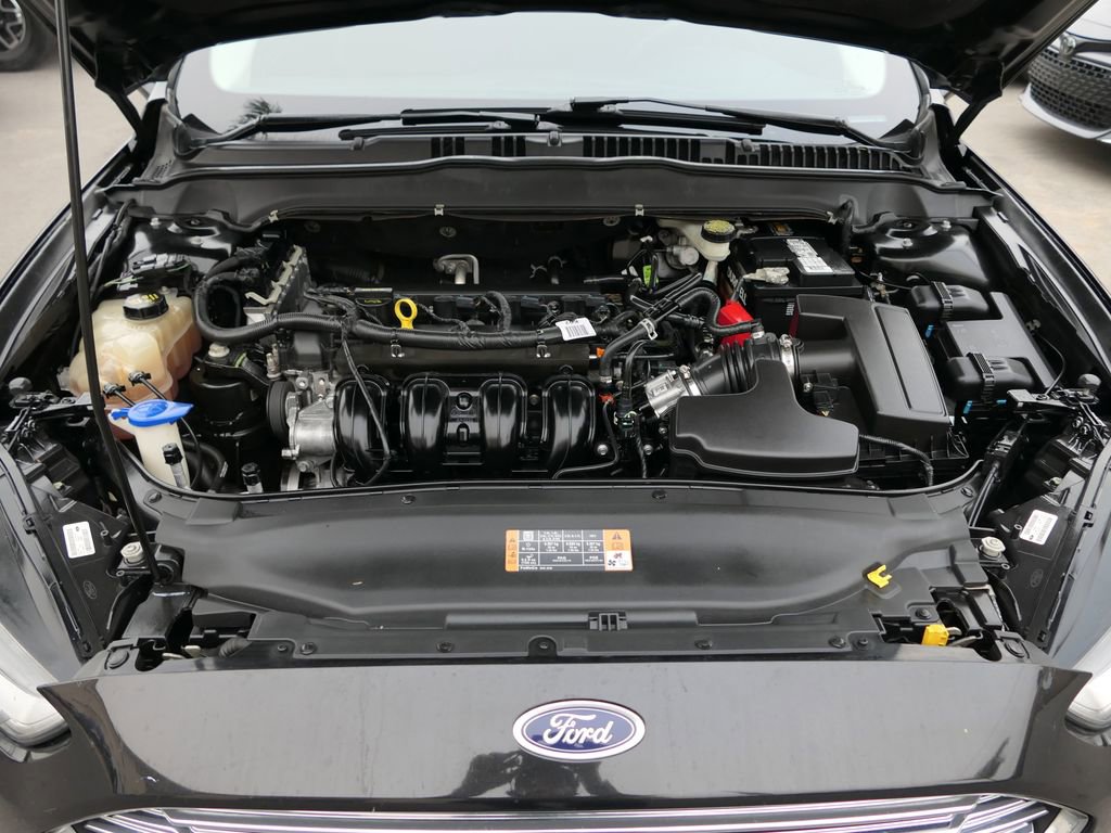 Used 2015 Ford Fusion SE w/ Equipment Group 201A image 29