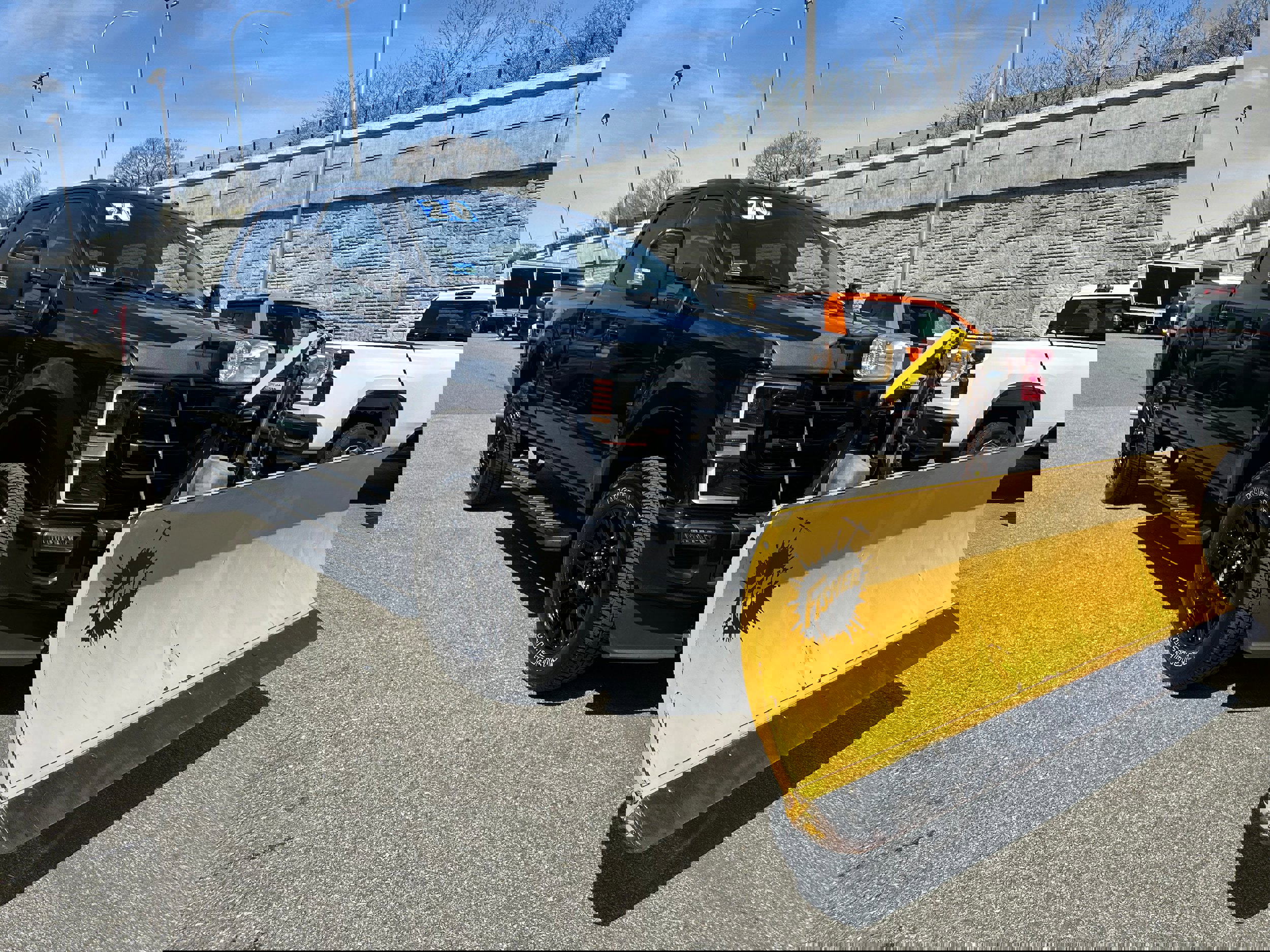 Used 2020 Ford F350 Lariat AWD/4WD image 1