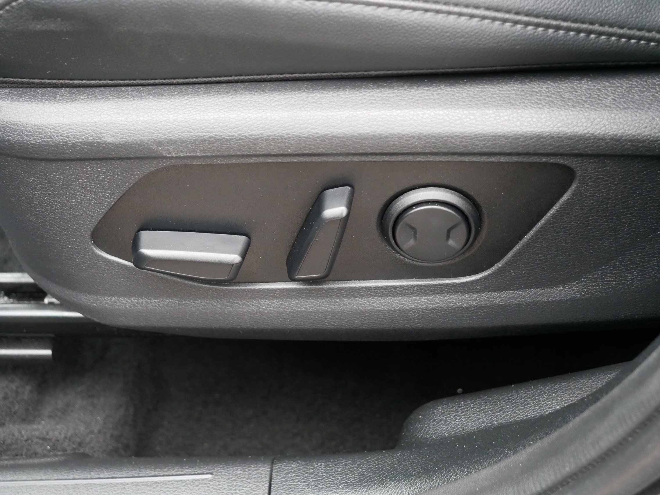 Used 2023 Kia Sportage EX image 20