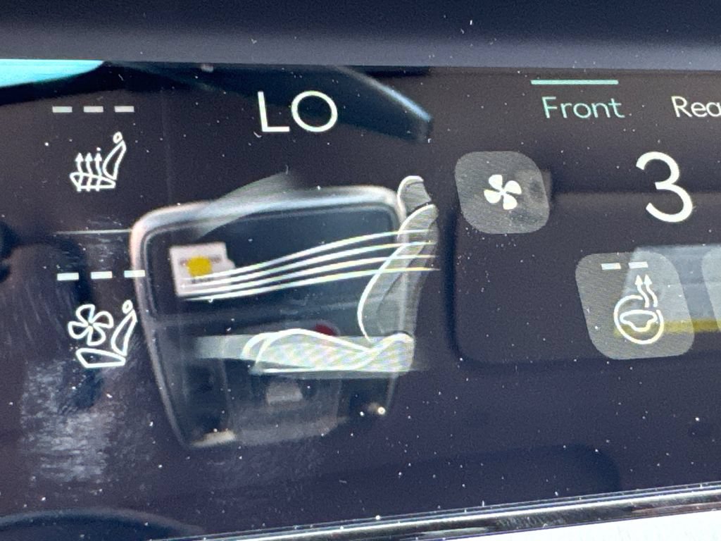 New 2026 Genesis GV70 2.5T Advanced AWD/4WD image 31