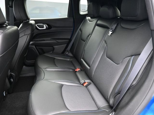 New 2026 Jeep Compass Latitude image 16