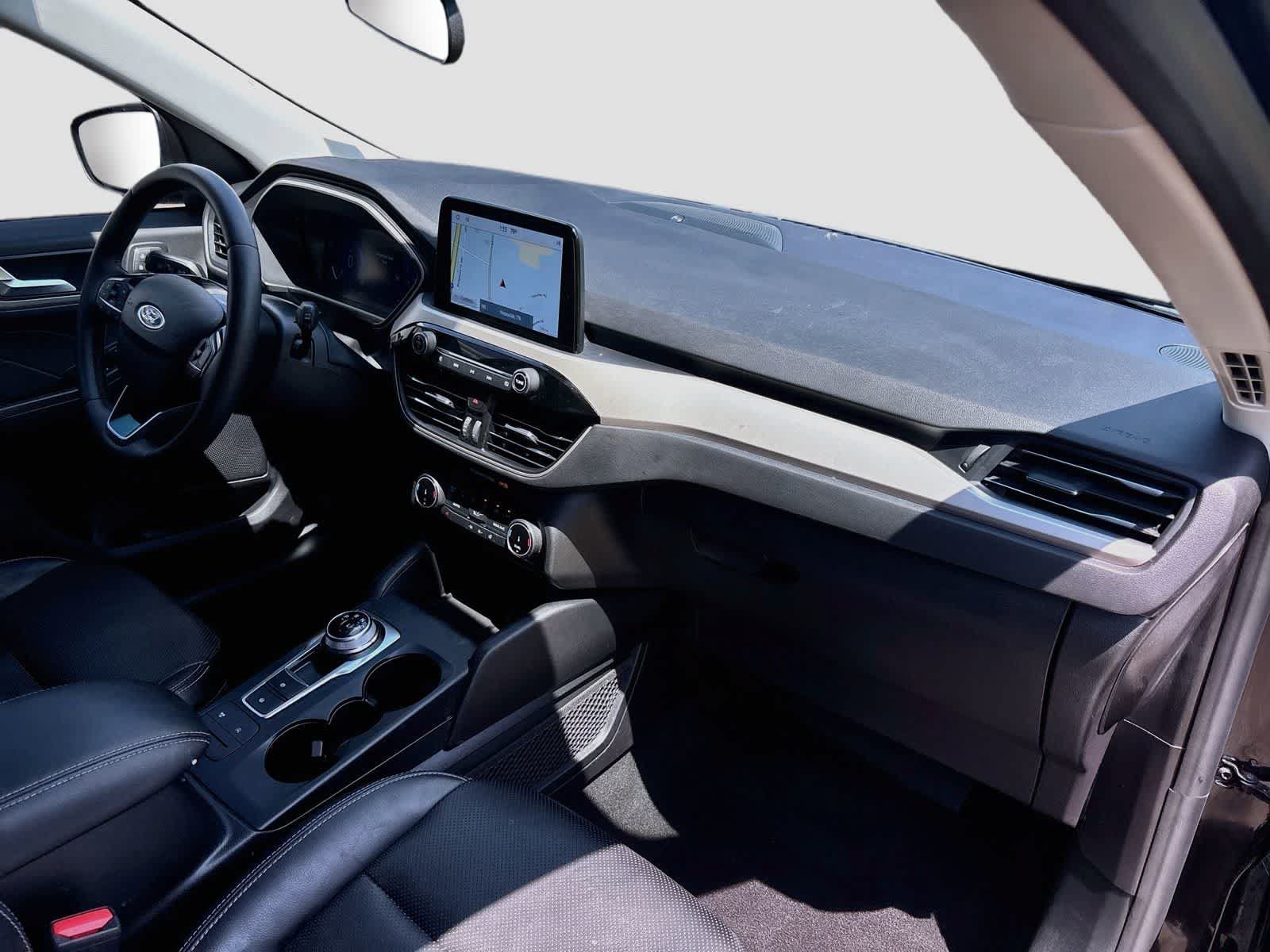 Used 2022 Ford Escape SEL w/ Technology Package FWD image 29