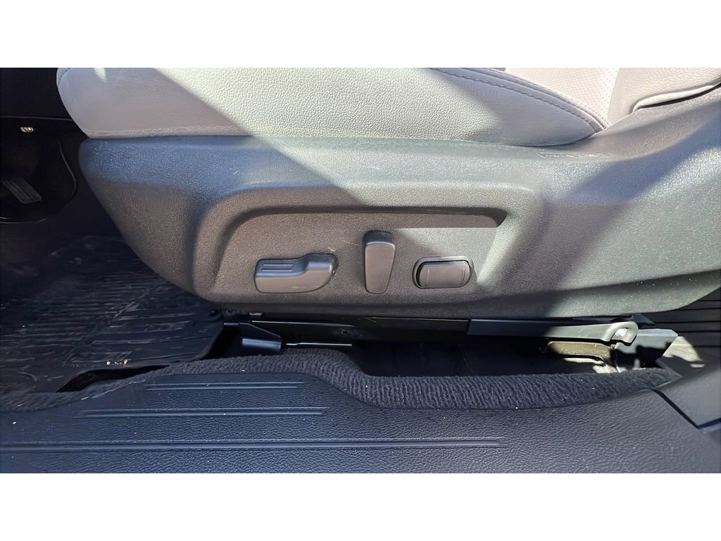 Used 2018 Subaru Legacy 3.6R Limited image 25