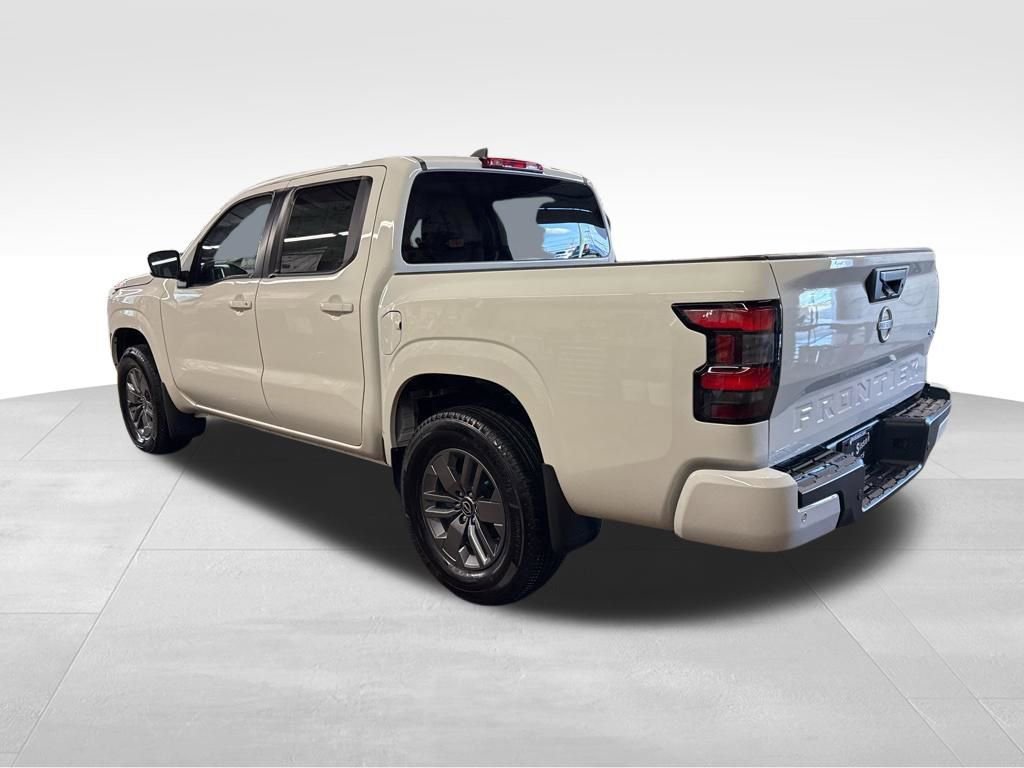 Certified 2025 Nissan Frontier SV image 5