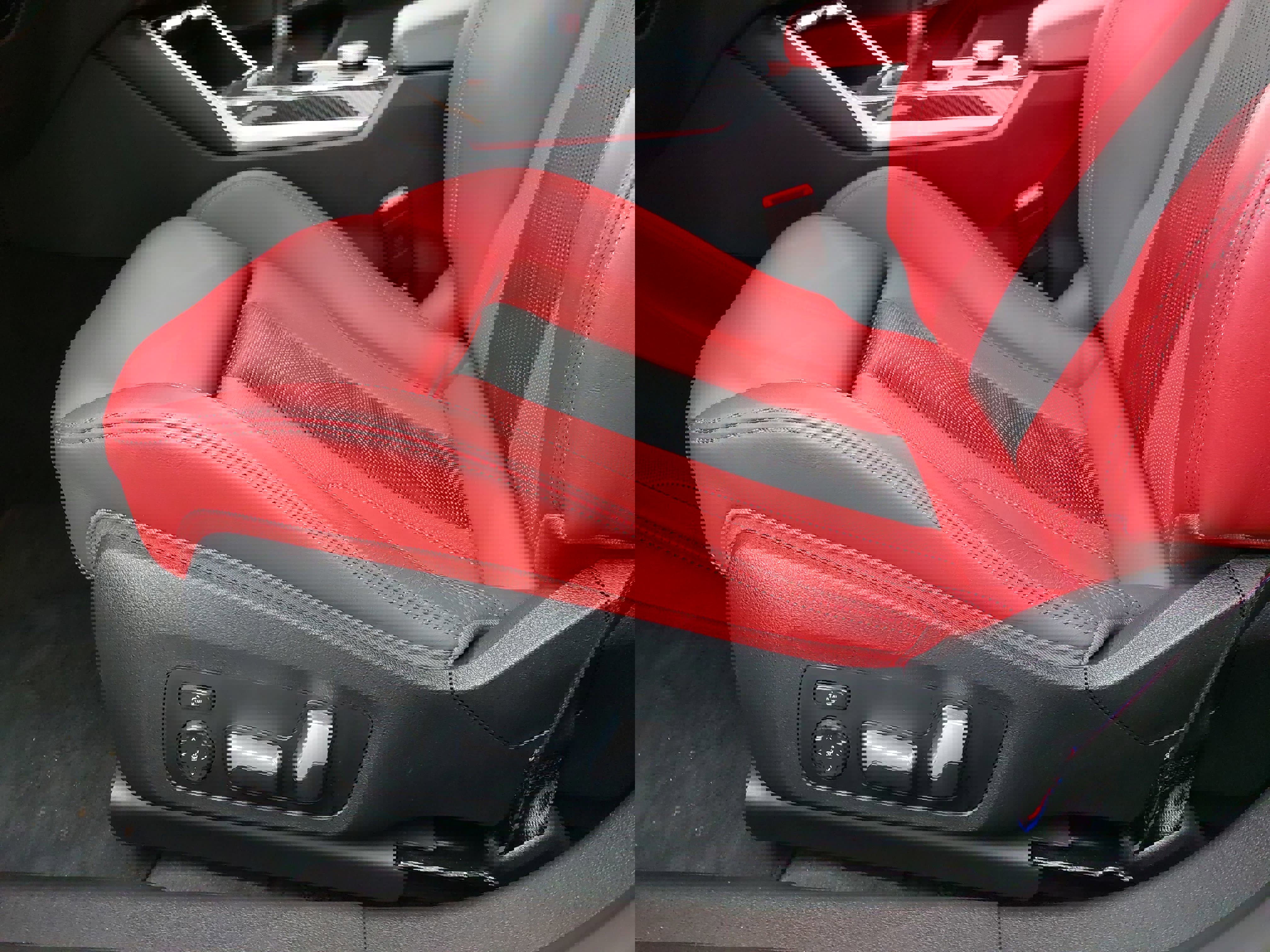 Used 2024 BMW M3 w/ Executive Package image 31