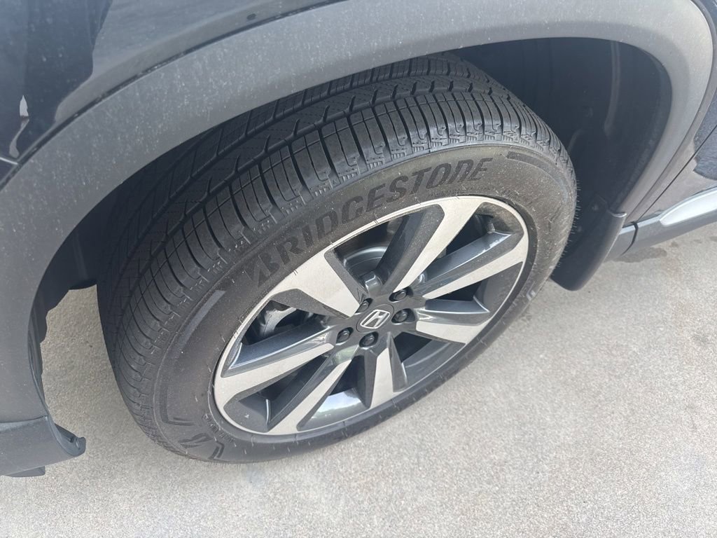 Used 2025 Honda Pilot Elite image 19