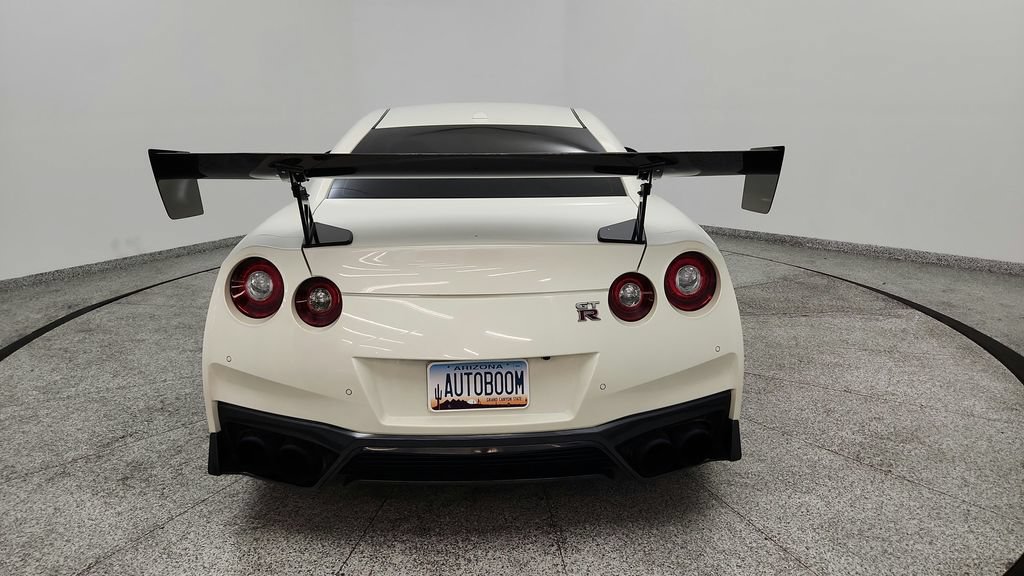 Used 2019 Nissan GT-R AWD/4WD image 71
