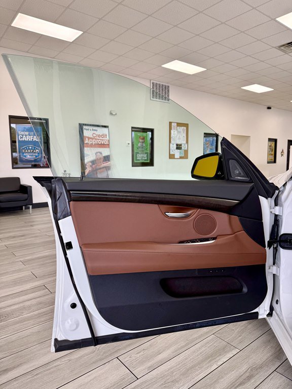 Used 2014 BMW 535i Gran Turismo RWD image 14