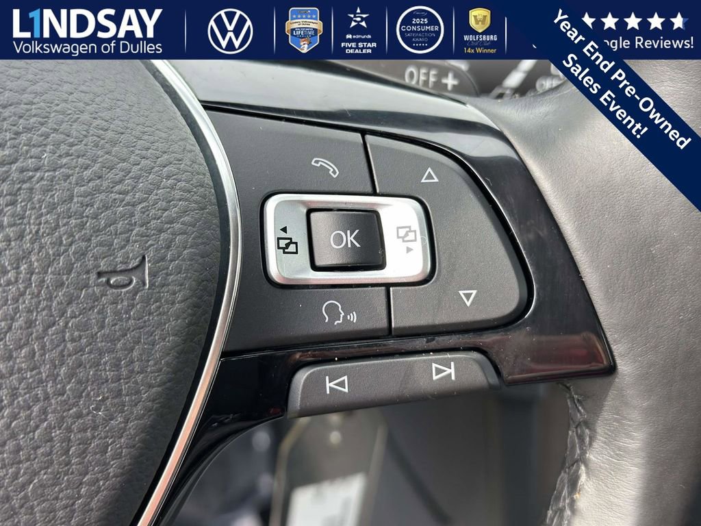 Used 2016 Volkswagen Golf S image 21
