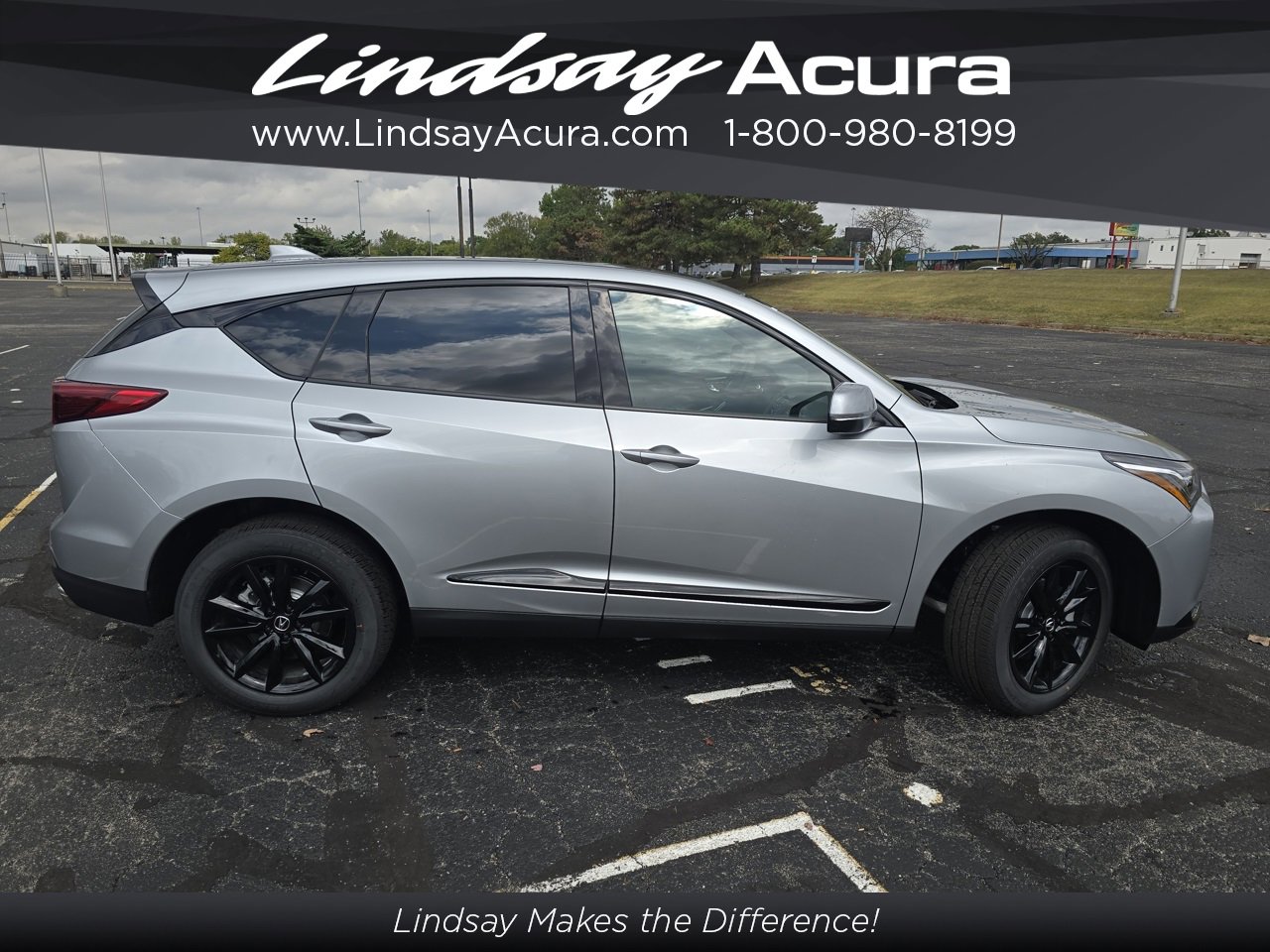 New 2025 Acura RDX SH-AWD image 3