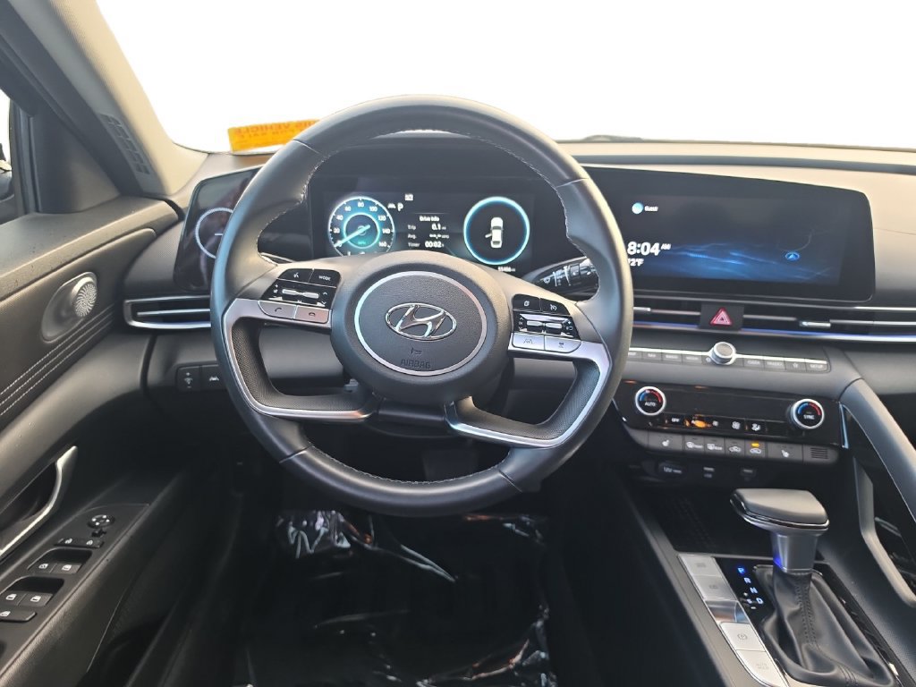 Used 2021 Hyundai Elantra Limited FWD image 12