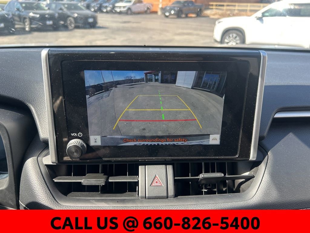 Used 2025 Toyota RAV4 XLE image 17