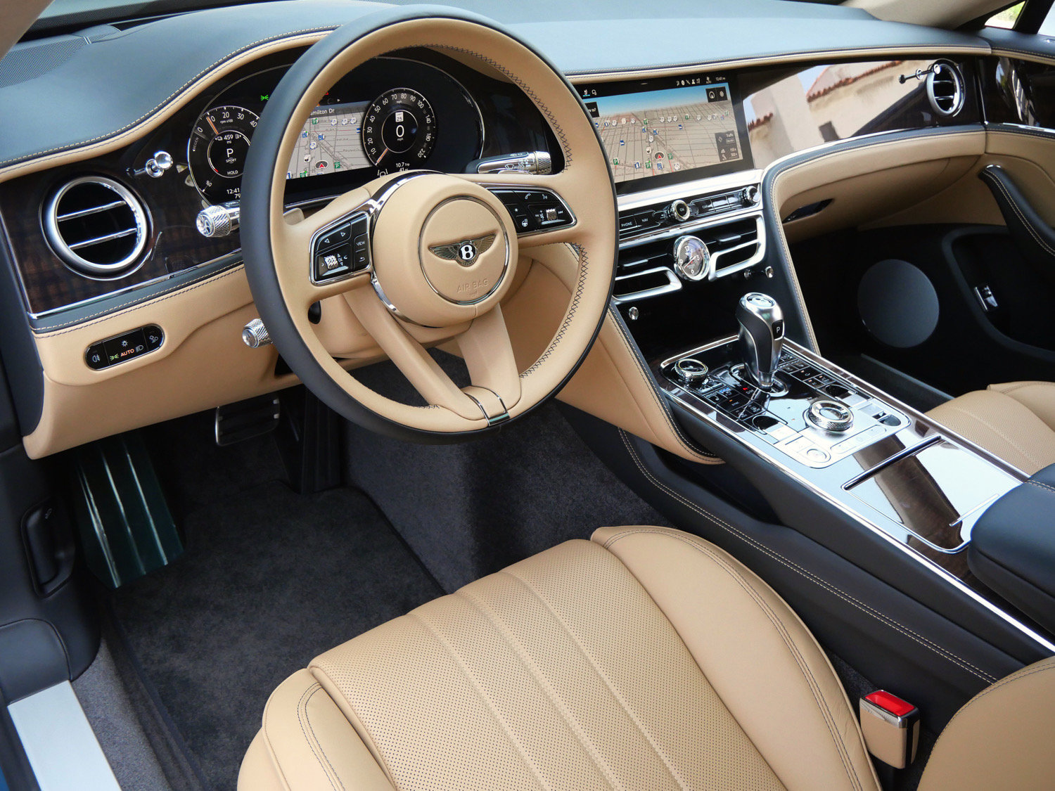 New 2026 Bentley Flying Spur V8 AWD/4WD image 12