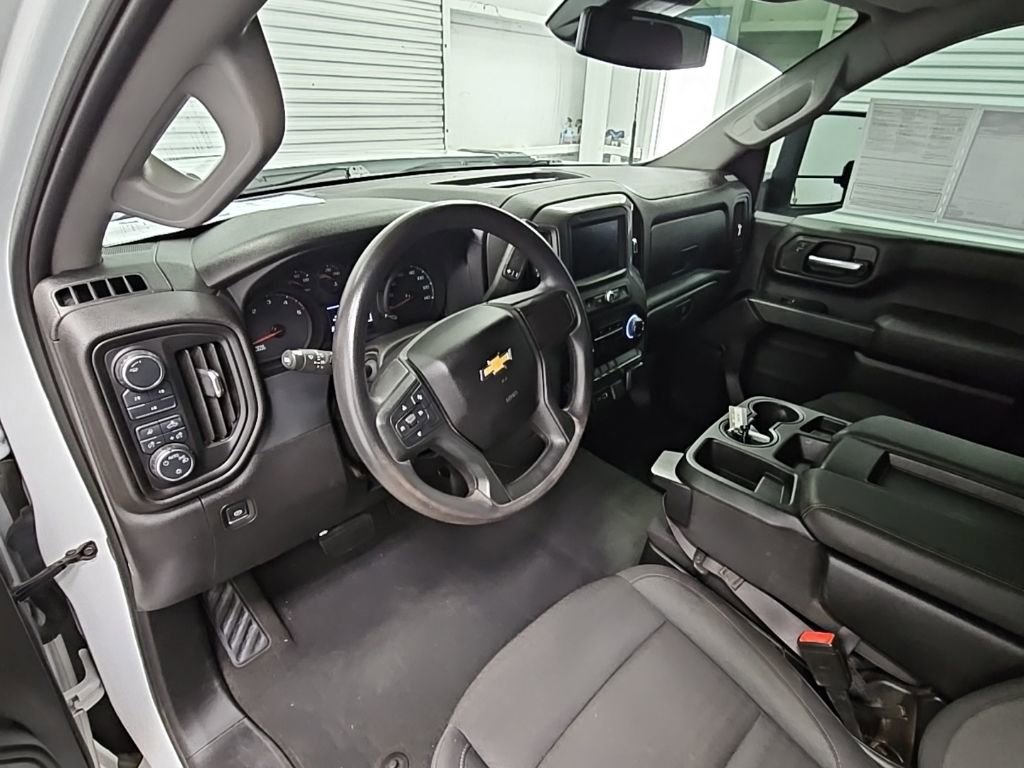 Used 2024 Chevrolet Silverado 2500 Custom w/ Custom Value Package image 12