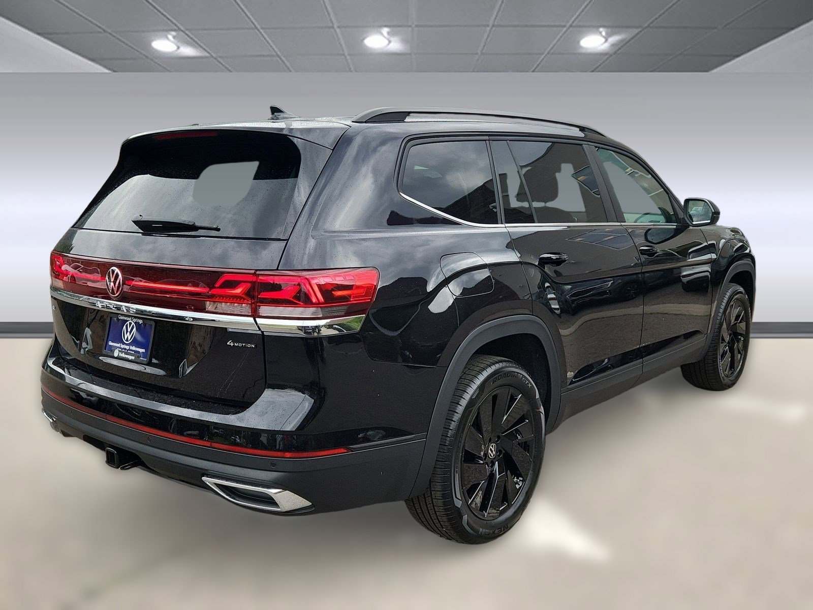 New 2026 Volkswagen Atlas SE image 3