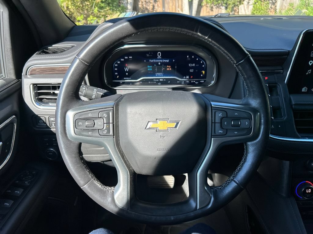Used 2022 Chevrolet Tahoe LT w/ Luxury Package AWD/4WD image 12