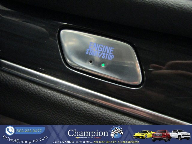 Used 2018 Buick Enclave Essence AWD/4WD image 32