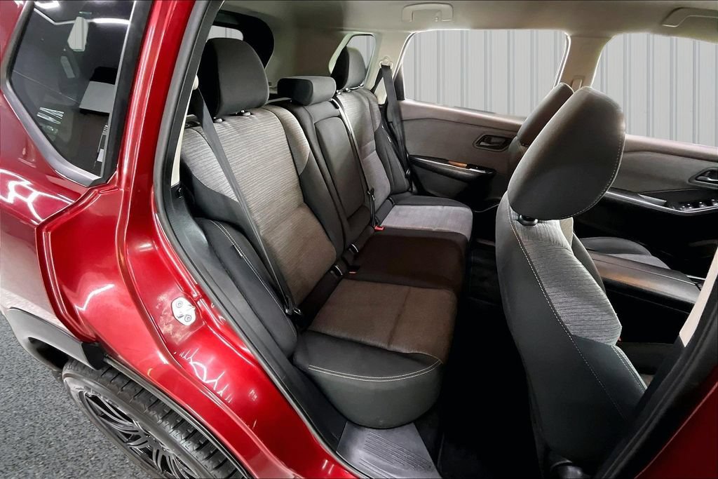 Used 2022 Nissan Rogue S AWD/4WD image 25