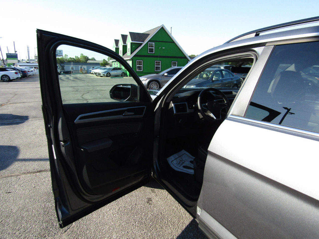 Used 2022 Volkswagen Atlas SE image 17