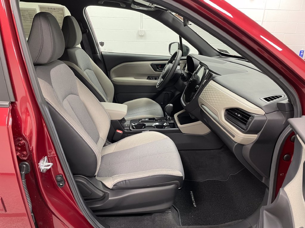 Used 2026 Subaru Forester Premium AWD/4WD image 12