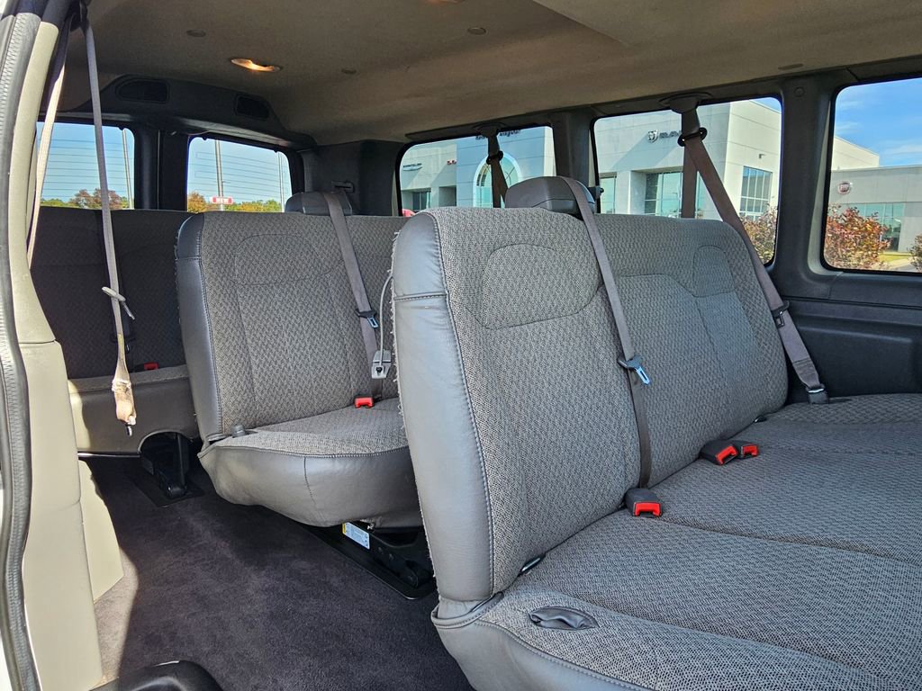 Used 2019 Chevrolet Express 3500 LT w/ LT Preferred Equipment Group image 27