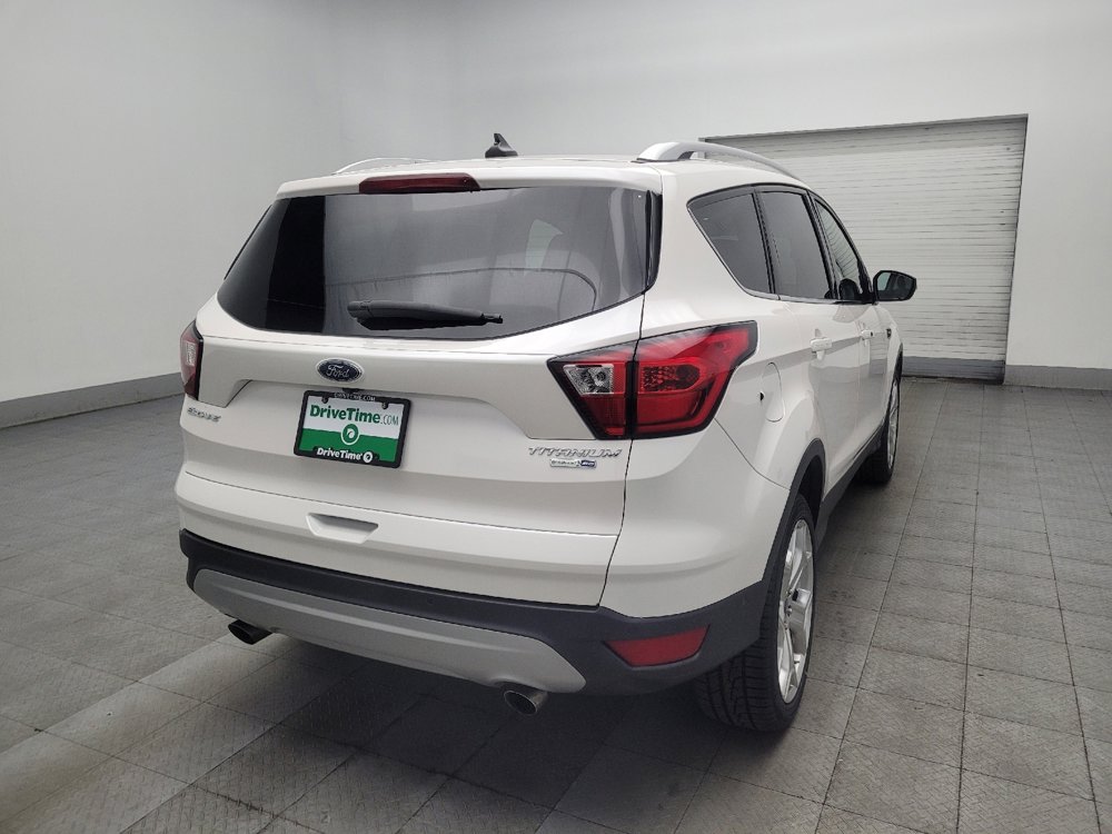 Used 2019 Ford Escape Titanium image 9
