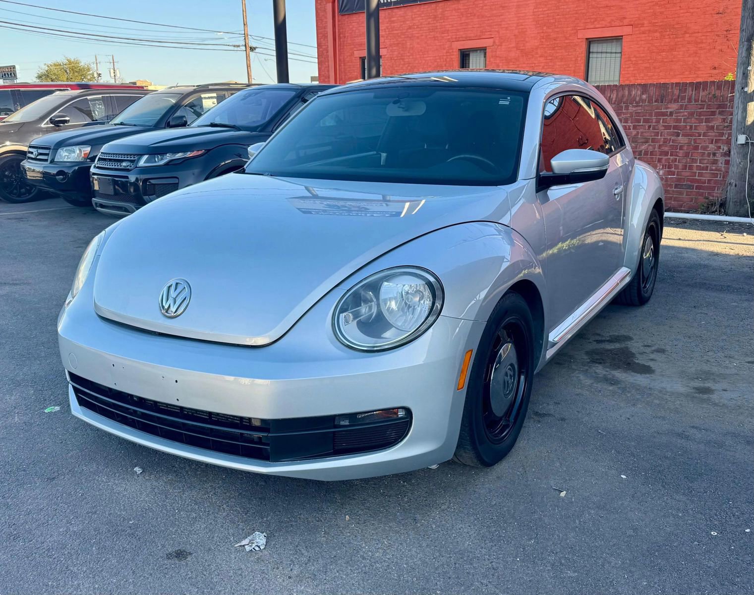 Used 2015 Volkswagen Beetle 1.8T image 1