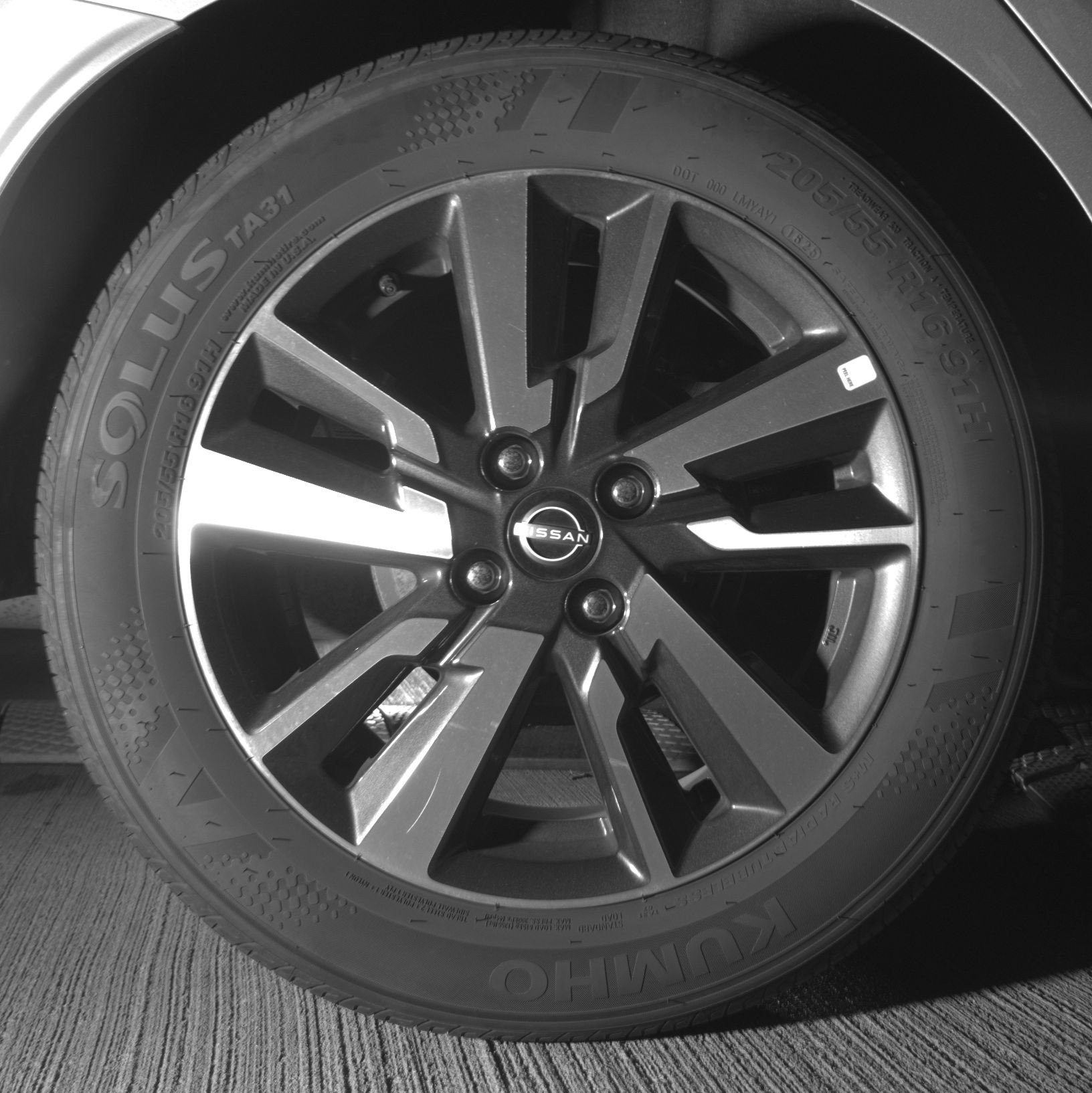 Used 2025 Nissan Versa SV image 15