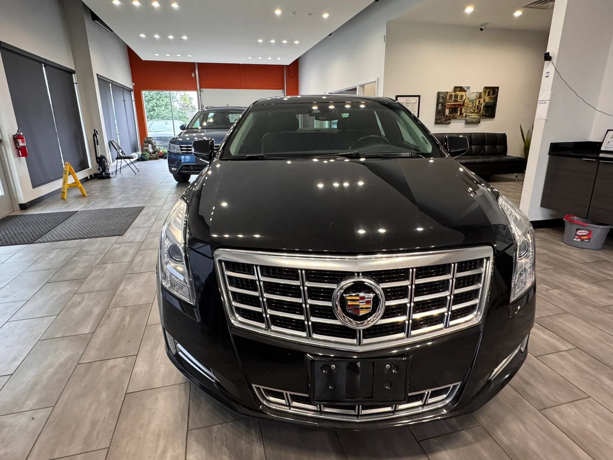 Used 2014 Cadillac XTS Luxury w/ Driver Awareness Package FWD image 4