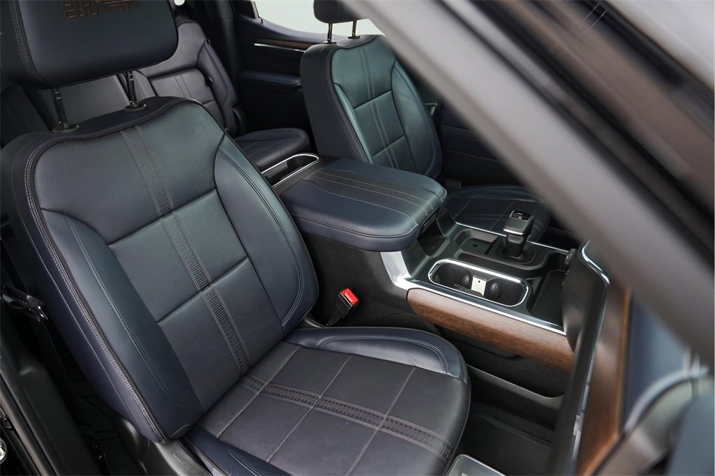 Certified 2023 Chevrolet Silverado 1500 High Country w/ Technology Package image 34