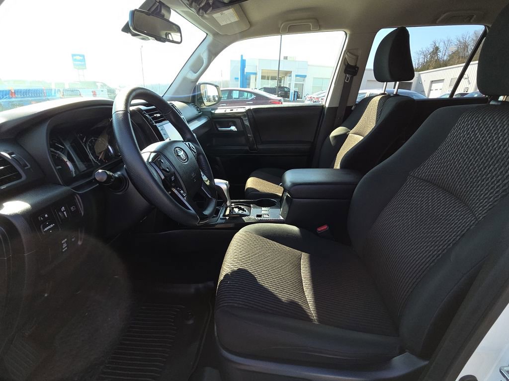 Used 2023 Toyota 4Runner TRD Off-Road image 15