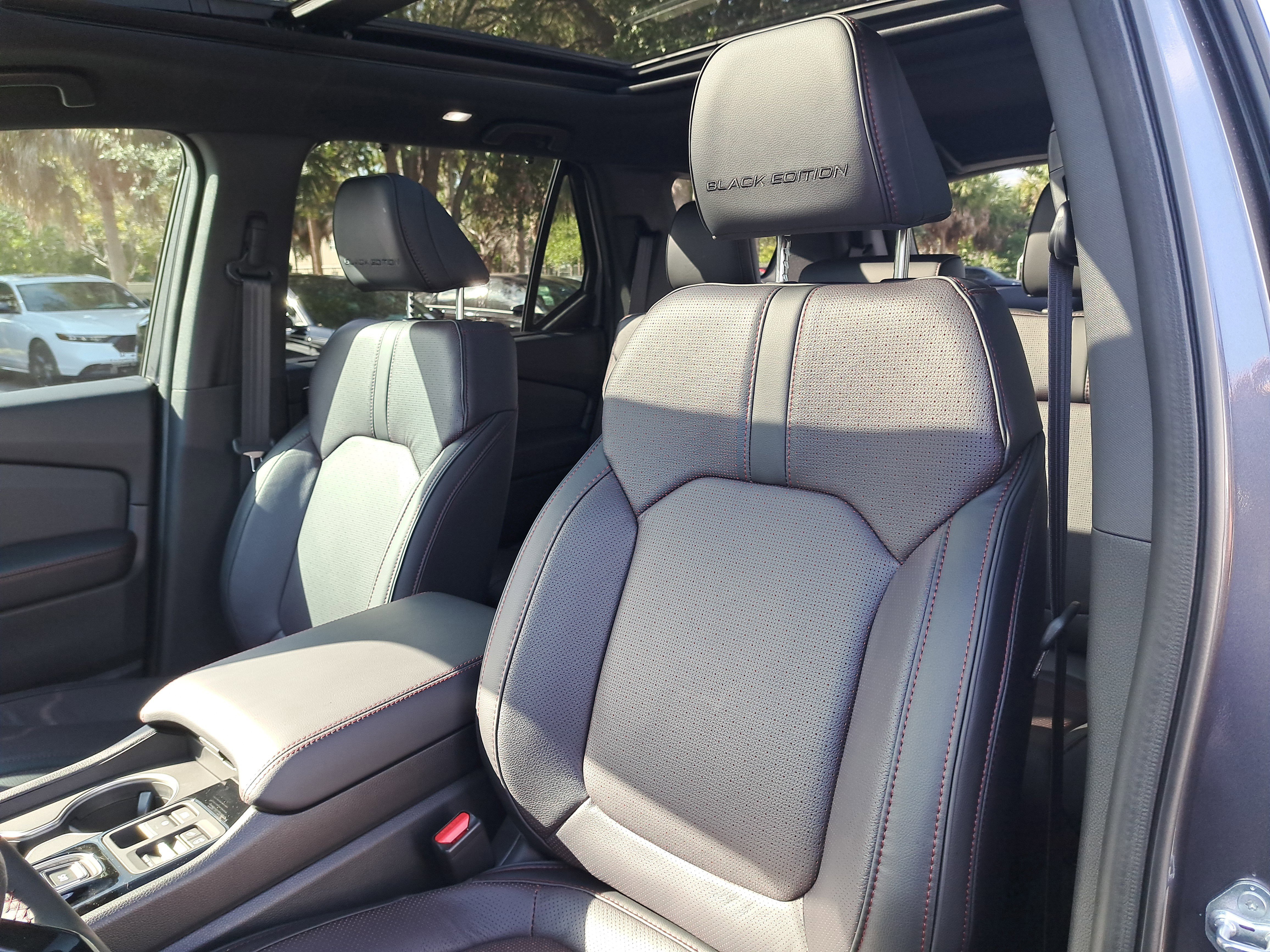 New 2025 Honda Pilot Black Edition image 17