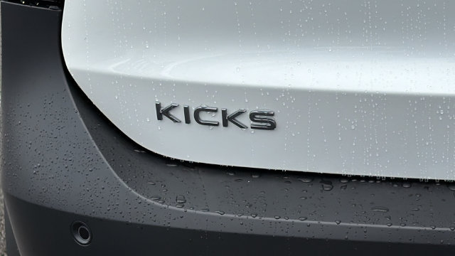 New 2026 Nissan Kicks SR AWD/4WD image 12