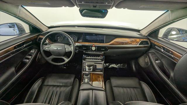 Used 2017 Genesis G90 3.3T Premium image 28