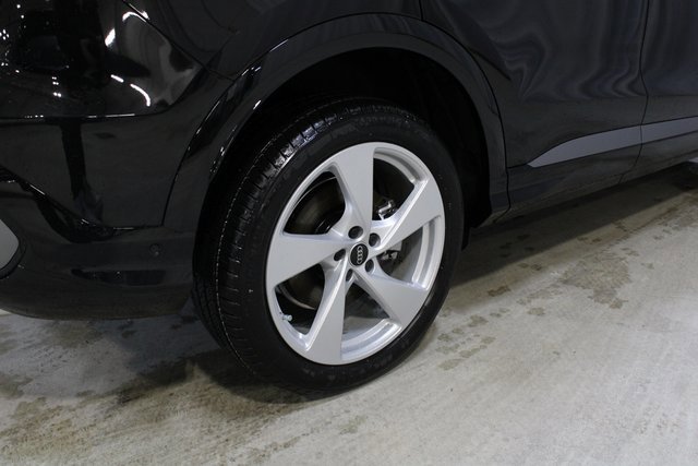 New 2025 Audi Q5 Premium Plus image 27