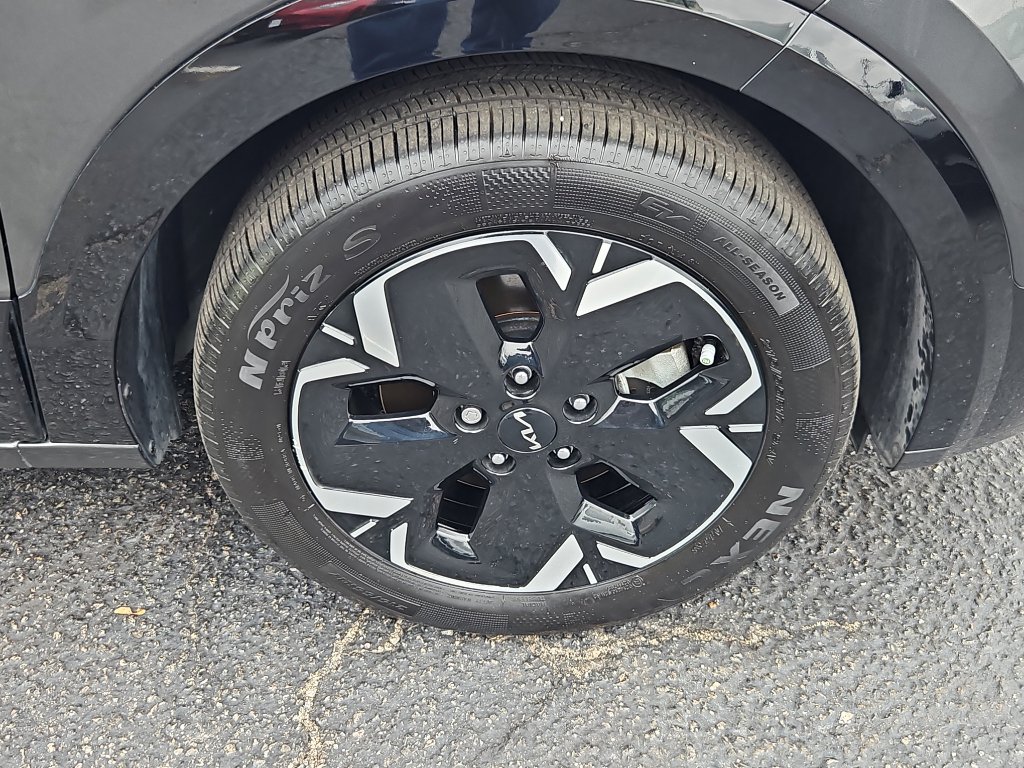 Used 2024 Kia Niro Wave image 36