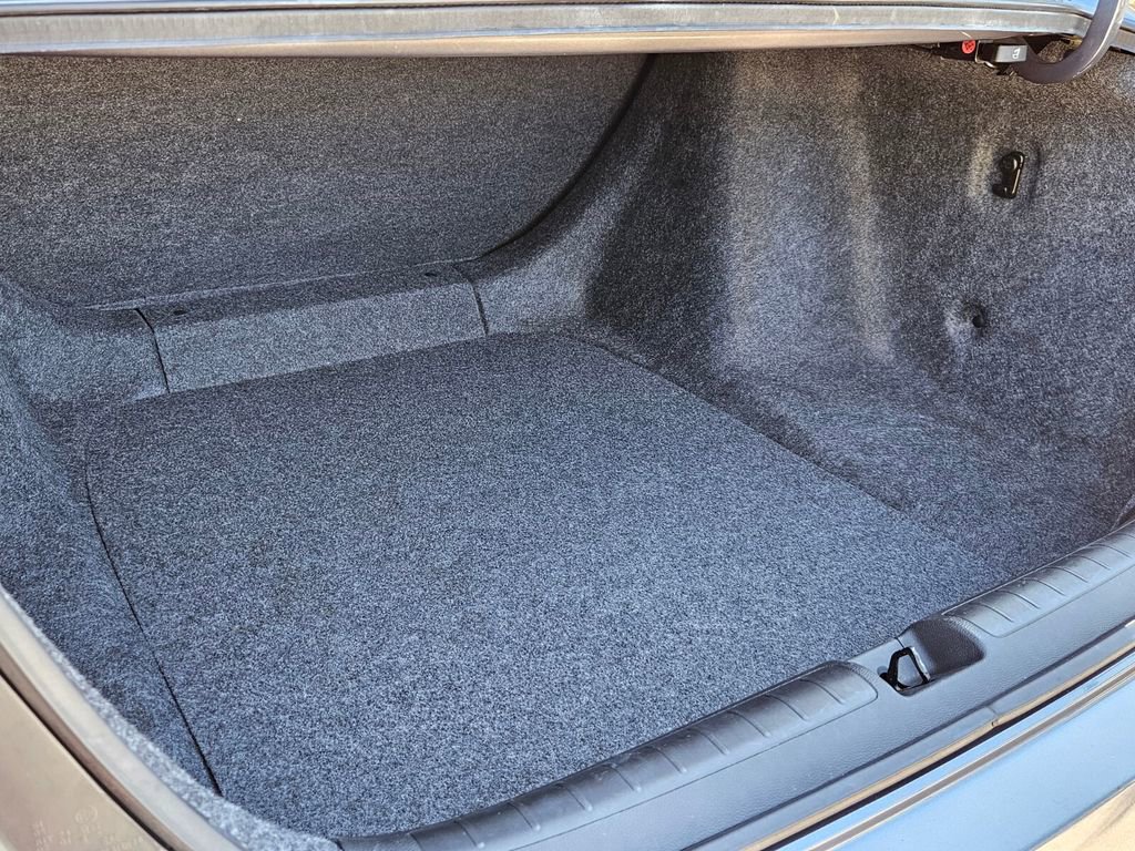 Used 2020 Honda Accord LX image 11