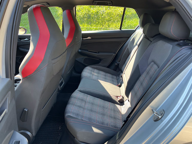 Used 2022 Volkswagen GTI SE FWD image 43