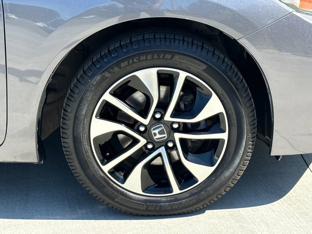 Used 2015 Honda Civic EX image 11
