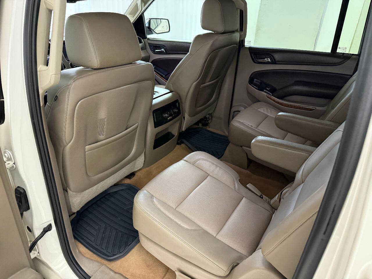 Used 2015 Chevrolet Suburban LTZ image 28