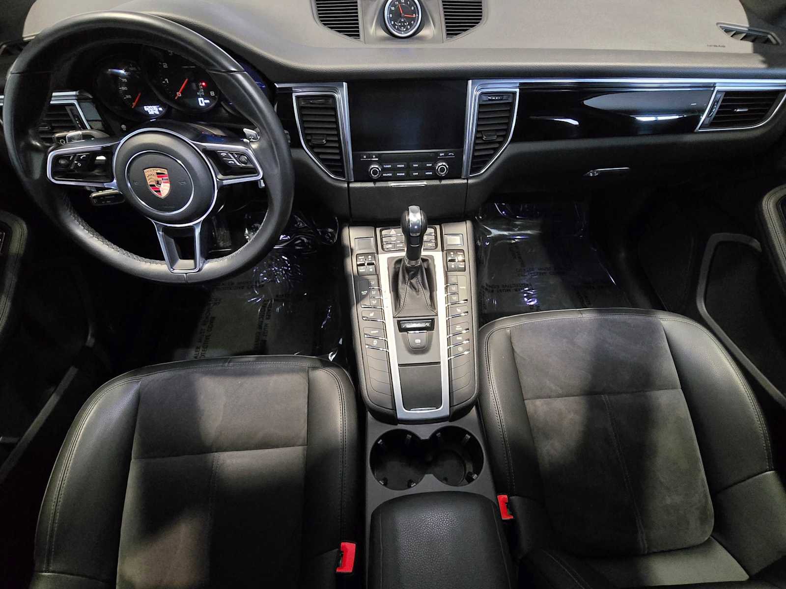 Used 2018 Porsche Macan image 17